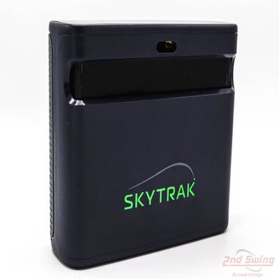 Mint 9.5 SkyTrak ST MAX Launch Monitor