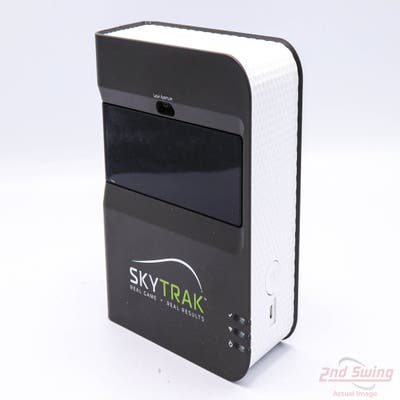 Average 8.0 SkyTrak Personal Launch Monitor