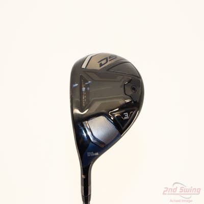 Wilson Staff D9 Fairway Wood 3 Wood 3W 15° Stock Graphite Shaft Graphite Senior Left Handed 42.75in