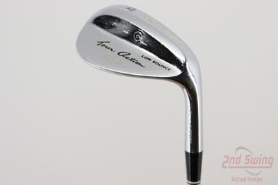 Cleveland 900 Form Forged Chrome Wedge Gap GW 52° Low Bounce Stock Steel Shaft Steel Wedge Flex Right Handed 35.75in